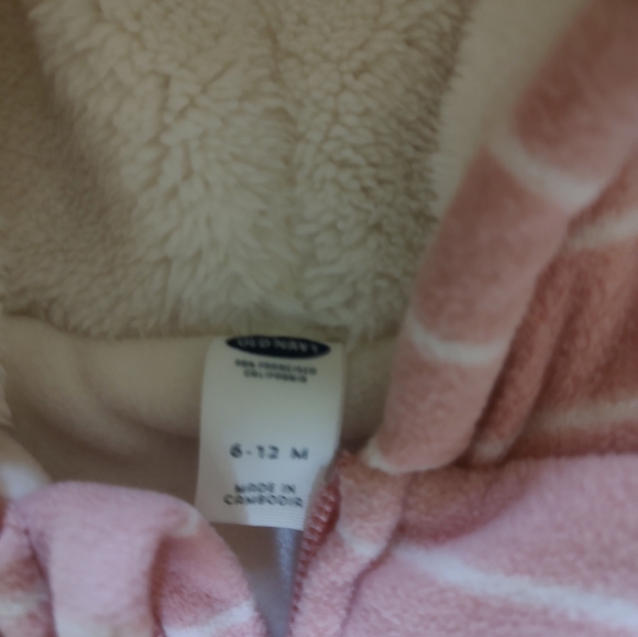 Old Navy Infant Girls Snowsuit - Picture 3 of 4